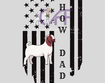 Puede incluir: Diseño gráfico con una cabra blanca con cabeza marrón y un perro, sobre un diseño de bandera americana desgastada. El texto dice "SHOW DAD" en diseño vertical, con las palabras "CULVER FARM" visibles.