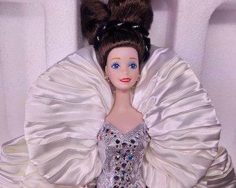 Colección Presidencial de Porcelana Disneyland Barbie Crystal Rhapsody FIRMADA 1/250