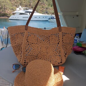 Handmade Raffia Crochet Beach Tote Bag – Large Straw Shoulder Bag with Lining and Leather Handles