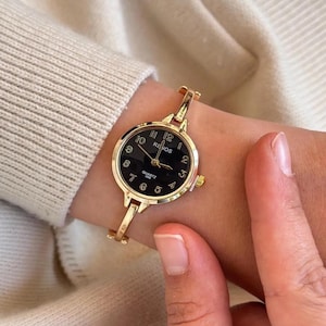 Adjustable Women Watch, Gold Colour Woman Wrist Watch, Vintage Design, Present for Her, Gift for Her, Steel Watch, Black Dial, Trendy Watch