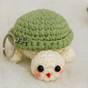Handgemachte gehäkelte Schildkröte Schlüsselbund, Schildkröte Taschenanhänger, Amigurumi Schildkröte Seetier Plüsch, häkeln Sea Life Schlüsselring Geschenk für Freund