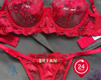 Ensemble string et soutien-gorge en résille personnalisés - Nom brodé personnalisé, cadeau lingerie romantique