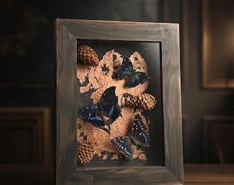 Scatola portaoggetti a forma di farfalla con pigne e foglia d'oro – Arte murale ispirata alla natura