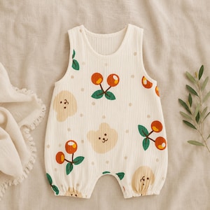 Cherry Baby Strampler, Musselin-Blasen-Jumpsuit, neutrales Säuglings-Outfit, Sommer-Playsuit, Unisex-Kinderbekleidung, leichte Baumwolle, Duschgeschenk