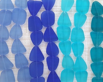 Sea Glass Beads: Kleine flache Kiesel, Armband-Größe, recyceltes Glas