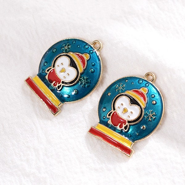 Penguin Snow Globe Enamel Charms/ Christmas Jewelry DIY/ Christmas Charms/Holiday Charms/Xmas Jewelry DIY/Christmas Bracelet Making Charms