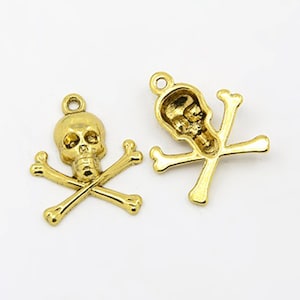 Skull and Crossbones Charms for Halloween, Jolly Roger Charms, Halloween Pirate charms, Halloween charms for jewelry making