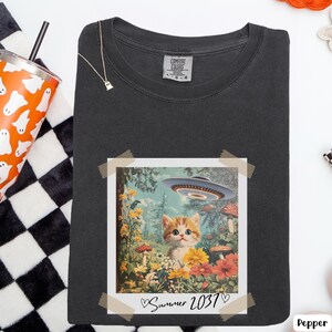 Vintage Comfort Colors Alien Cat T-Shirt: Summer UFO Kitten Tee