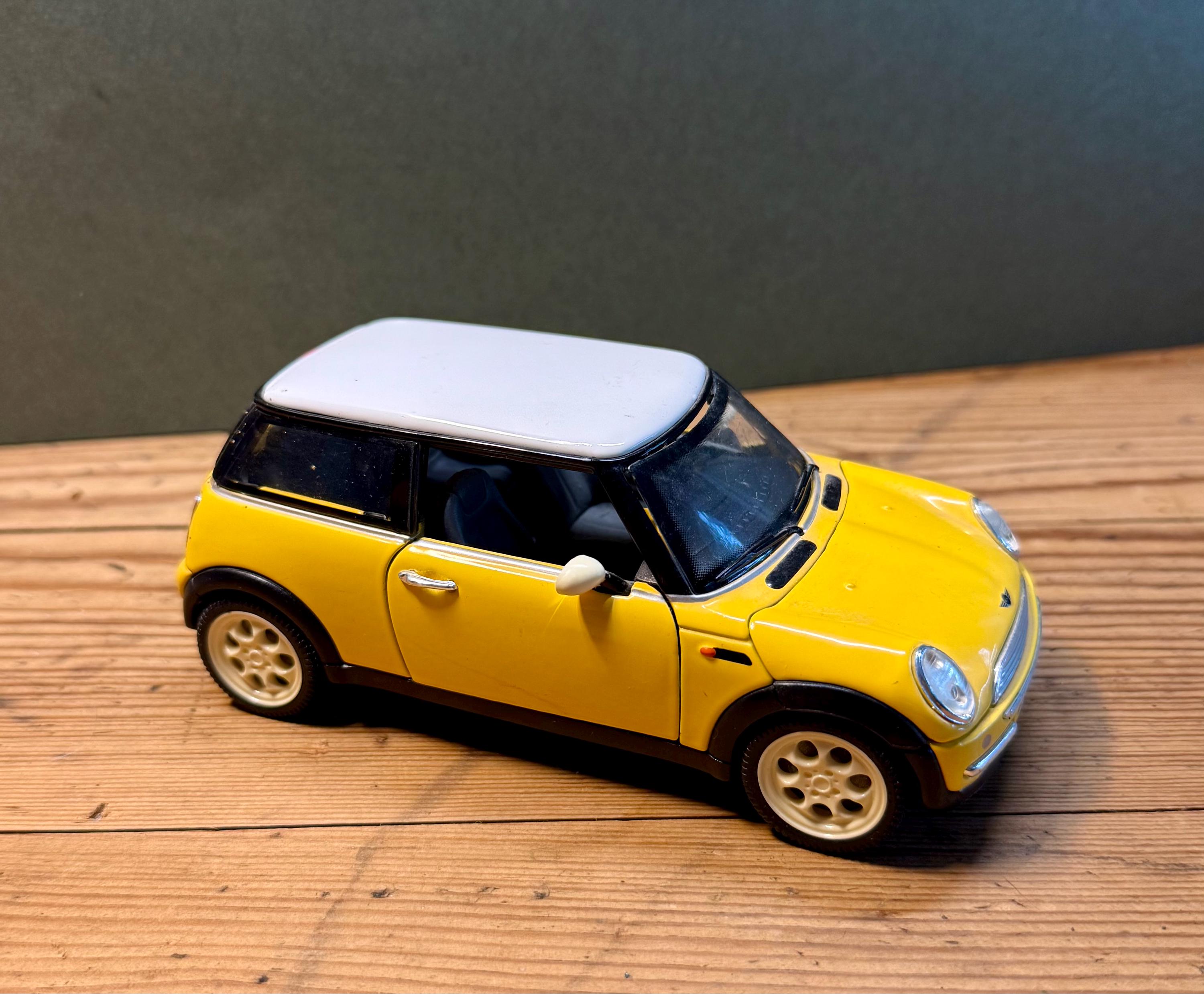 レア！　CORGI コーギ　ミニクーパー　No.204 ミニカー　オレンジ Rare! CORGI Corgi Mini Cooper No. 204 Miniature Car, Orange