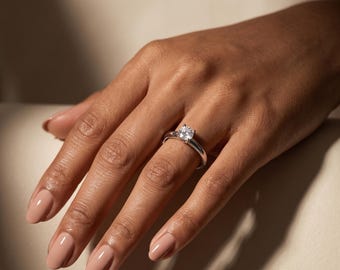 Sterling zilveren ring met zirkoon voor dames, delicate verlovingsring, minimalistische stapelbare sieraden, jubileumcadeau