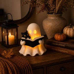 Figura decorativa de fantasma leyendo un libro: figurita impresa en 3D con gato, luz LED, regalo para amantes de los libros.
