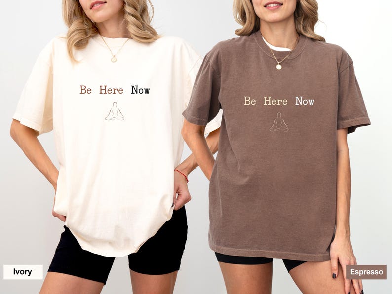 Be Here Now Sweatshirt, Inspirational Quote Sweater, Minimalist Hoodie, White Casual Top, Mindfulness Apparel