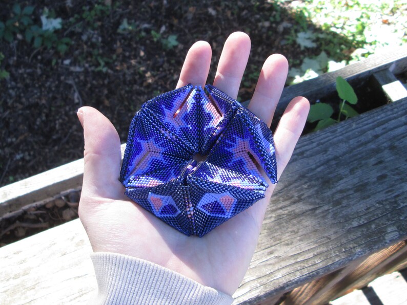 Black Hole, Pattern for a Kaleidocycle, Charts and Colorway, Toy ...