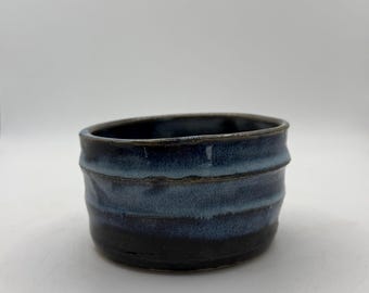 Handmade Ceramic Trinket Bowl – Small Pottery Dish, Blue & White Glaze