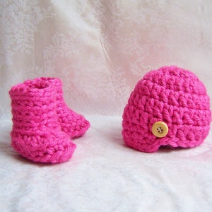 Crochet Hat and Booties, Crochet Hat with Wood Button, Chunky Hat