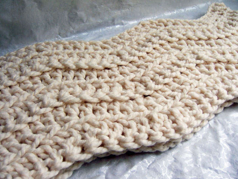 Crochet Circle Scarf, Crochet Cowl, Crochet Neck Warmer, Cream Cowl image 4