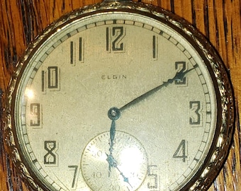 100 Year Old ELGIN Gentleman's Gold on Gold 15 Jewel  Detailed Pocket Watch Size 12S Open Face