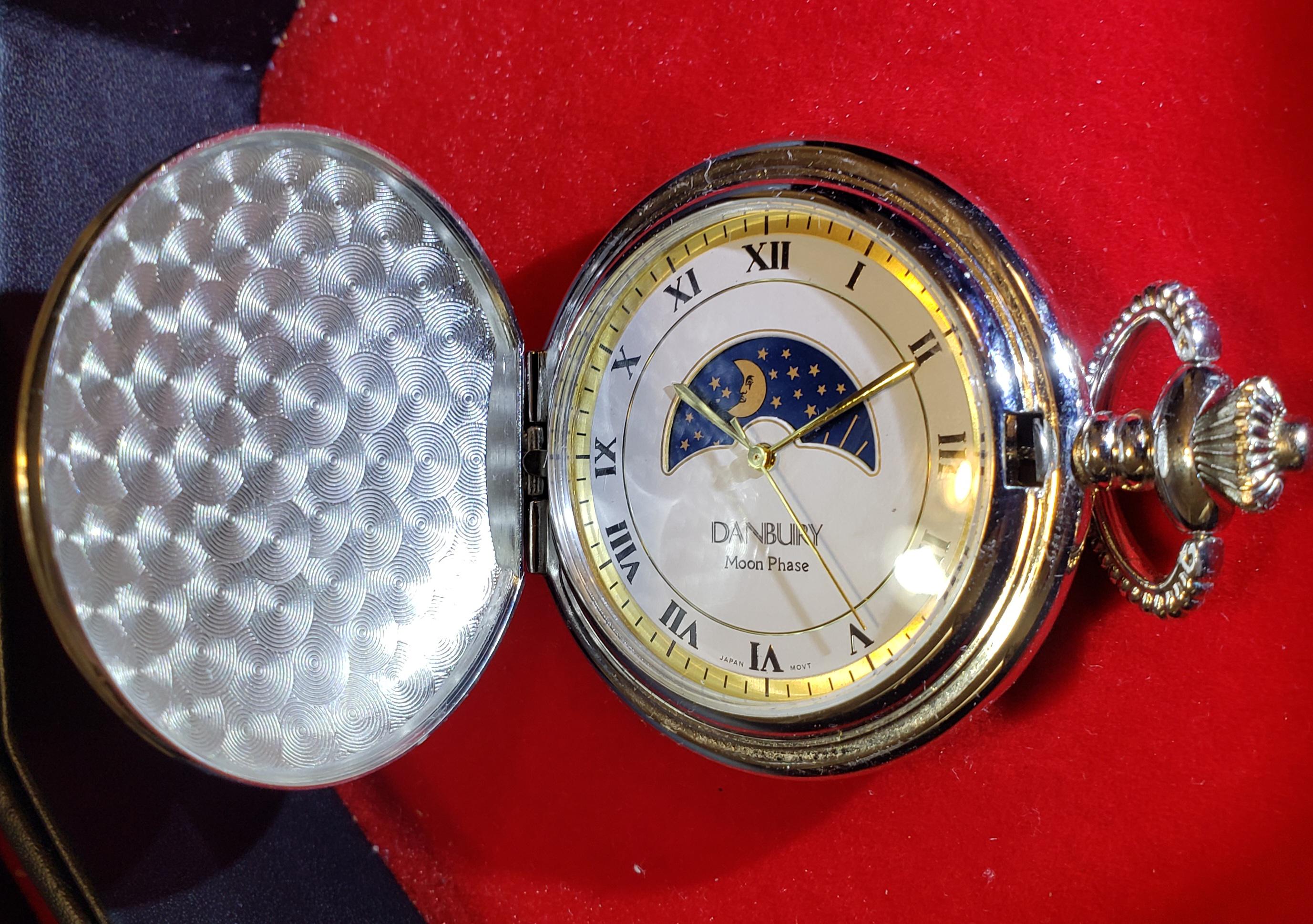 Vintage Elgin Pocket Watches - Etsy display picture 1
