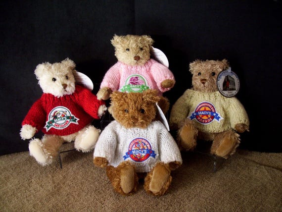 Macy's Teddy Bears Thanksgiving Parade Santa Land July 4th Fireworks Flower Show Gund 2002