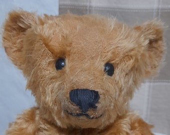 Hampton Bears, Maxwell, 17", antique style artist bear.