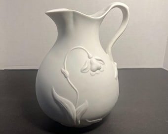 1993 MMA - Museum Modern Art Porcelain White Pitcher - Etsy 1993 MMA - Museum Modern Art Porcelain White Pitcher - Etsy