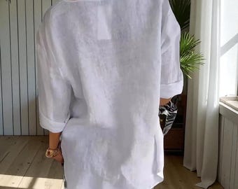Women&#39;s Summer V-Neck Button T-Shirt.