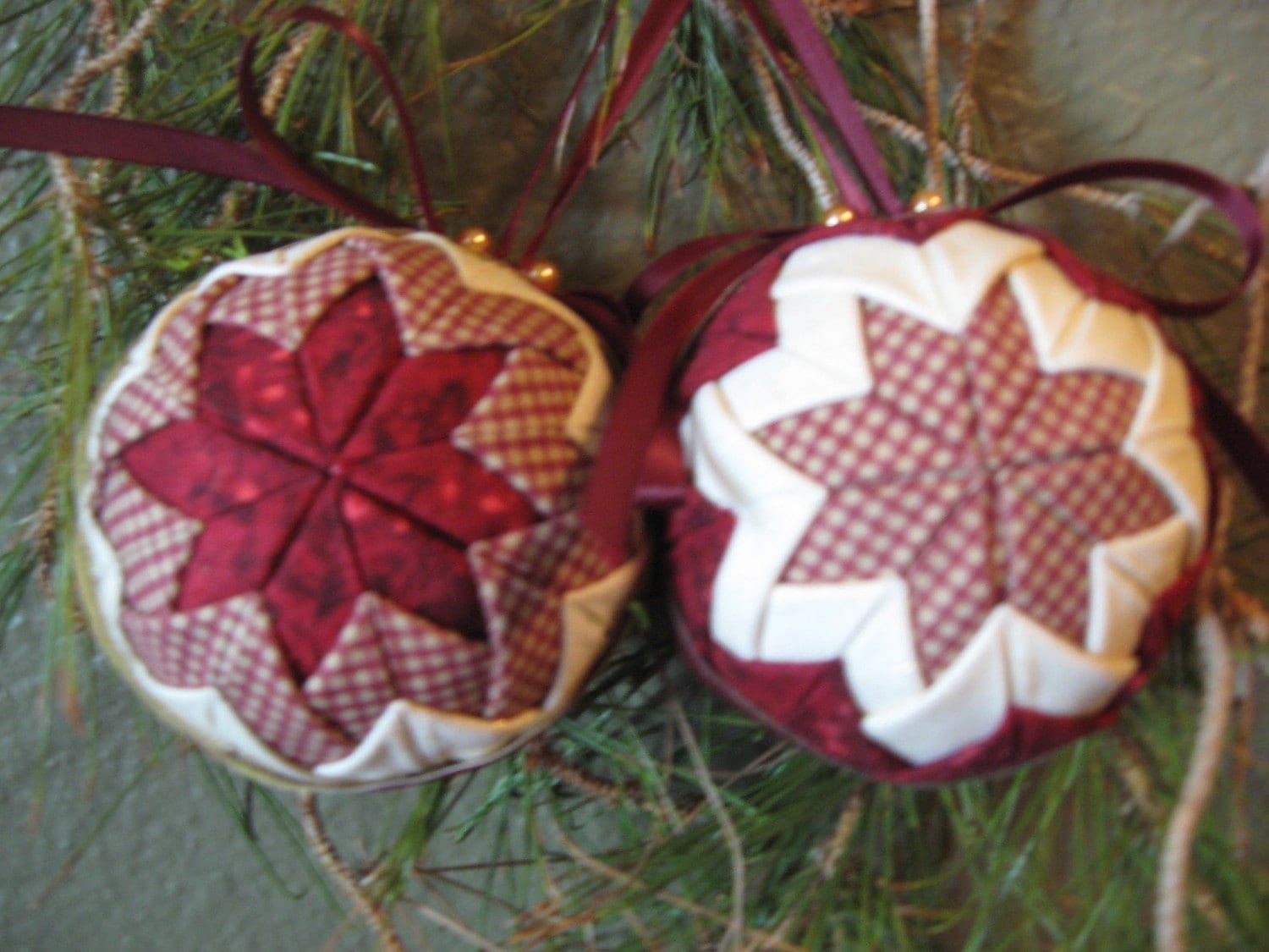 Quilted Christmas No-Sew Ornament, Complete Pattern Booklet-Balls