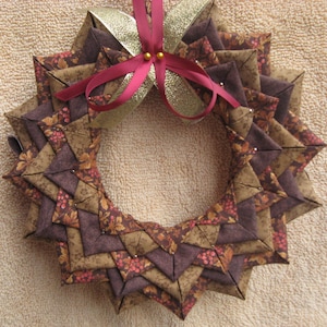 Quilted Christmas Ornaments Complete Patten Booklet- Wreath