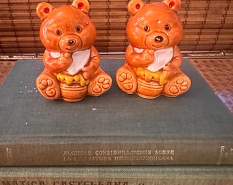 Vintage Ceramic Bear Salt and Pepper Shakers: 1980s Kitsch Kitchen Decor