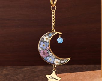 Personalized Moon Keychain, Pressed Flower Birthstone Charm, Birthday Gift for Daughter, Granddaughter, Moon Lover, Forget me not gift