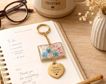 Personalized Book Keychain, Pressed Flower Book Charm, Engraved Gift for Book Lover, English Teacher or Librarian, Christmas Keepsake