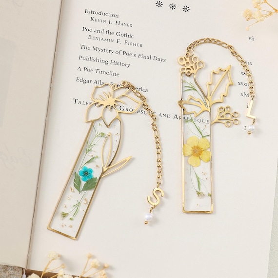 Custom Initial Birth Month Flower Bookmark, Dried Flower Resin Art, Book Lover Gift,Back-to-school