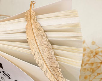 Personalized Feather Bookmark with Initial Charm, Book Lover Birthday Gift, Graduation Gift for Her