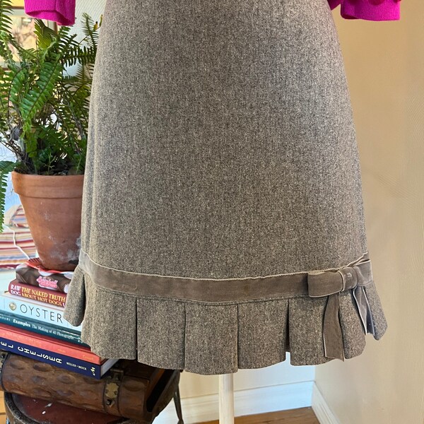 Vintage Banana Republic Gray Wool Skirt Pleats & Bow