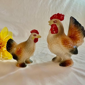 Rooster & Hen Salt and Pepper Shakers Vintage