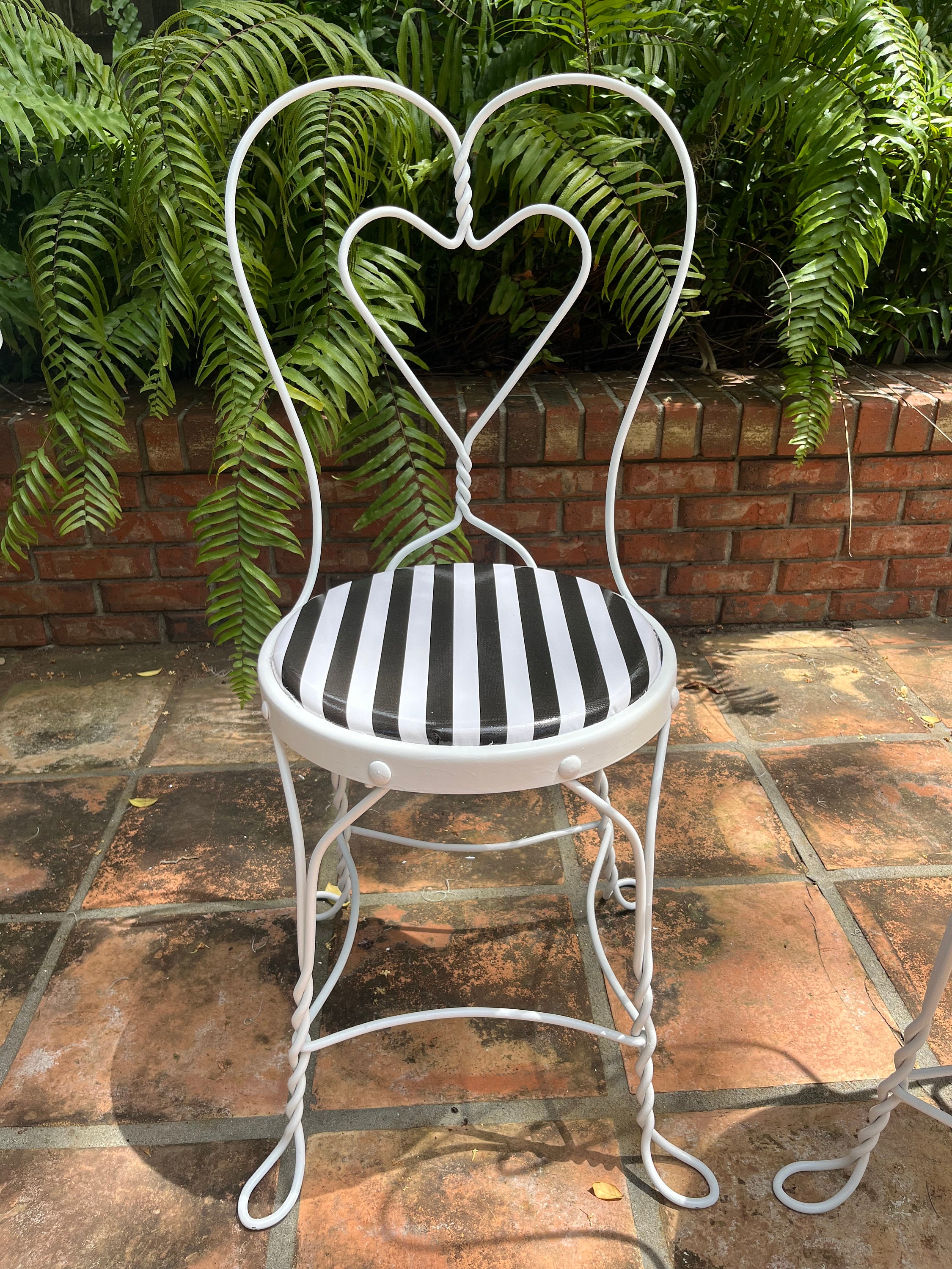 Vintage Bistro Table & Chairs - Etsy Vintage Bistro Table & Chairs - Etsy