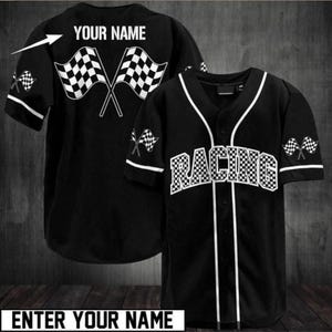 Personlig racingbasebolltröja med eget namn, rutig flagggrafik, laguniform med knappar, motorsportpresent till förare