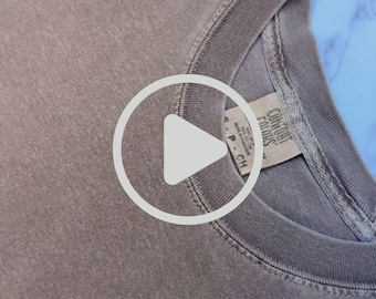Comfort Colors 1717 Espresso T-shirt Video Mockup | Ausschnitt Stoff Detail (MP4 Digital Download)