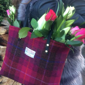 Harris tweed bag, Harris tweed tote, Harris tweed purse, gift for her, Scottish gift, pink tote, plaid purse. plaid tote