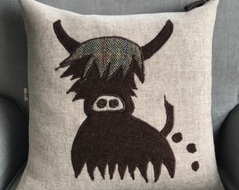 Harris tweed cushion, Harris tweed cow cushion, Highland cow cushion, wildlife cushion, sofa cushion, gift for her, gift for him