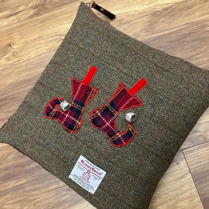 Harris tweed cushion, plaid cushion, Christmas decoration, gift for him, gift for her, tartan cushion, Christmas gift, throw cushion pillow