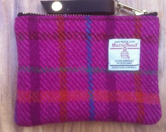 pink Harris tweed coin purse, gift for her, mom gift, dongle case, pouch, charger case, Scottish gift, tweed pouch, zipper pouch, woman gift