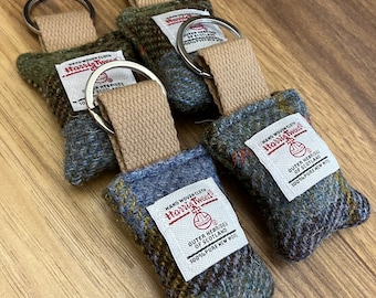 Llavero Harris Tweed: Llavero de lana escocesa a cuadros tartán