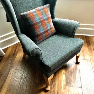 Harris tweed cushion cover, tartan cushion cover, plaid cushion cover, throw pillow, blue cushion, blue brown cushion,
