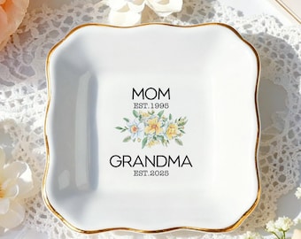 Plato de anillo de abuela personalizado - Regalo para abuela primeriza - Nombre y fecha personalizados - Regalo para anunciar el embarazo de mamá que se convierte en abuela
