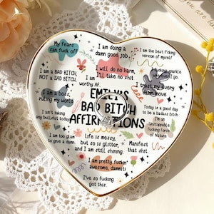 Lustige schwören Affirmationen Schmuck Schale - anpassbare Name, freches Geschenk für sie, positive Vibes Trinket Tablett, Geschenke für Tochter, BFF, Frau