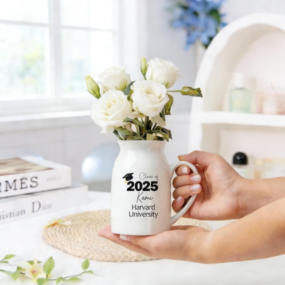 Personalized Graduation Flower Vase, Class of 2026 Keepsake Gift for Her, College University High School Grad Present, Masters Degree Decor