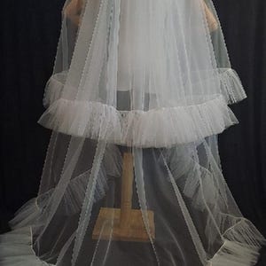 Chapel veil Wedding veil Ivory veil with Ruffles edge Veil Long Soft Tulle Bridal Handmade Elegant Bride White veil Fringe accessories