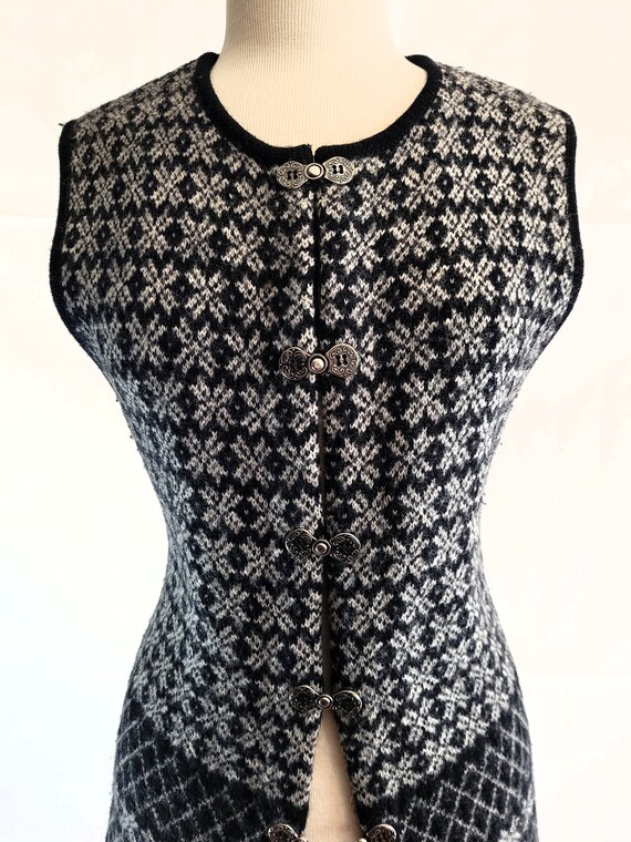 Gap Sweater Vest View 4