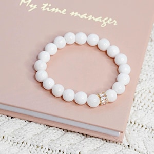 White Agate Beaded Bracelet: Calming Crystal Healing Jewelry